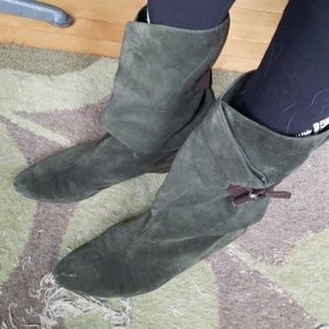Suede slouchy boots